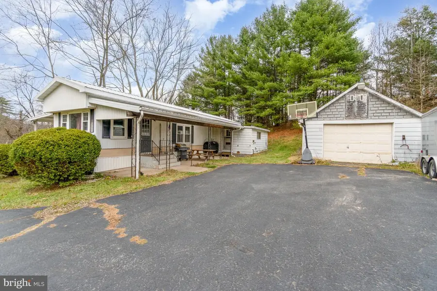 33 Ferndale Rd, Zion Grove, PA 17985 - Image #3