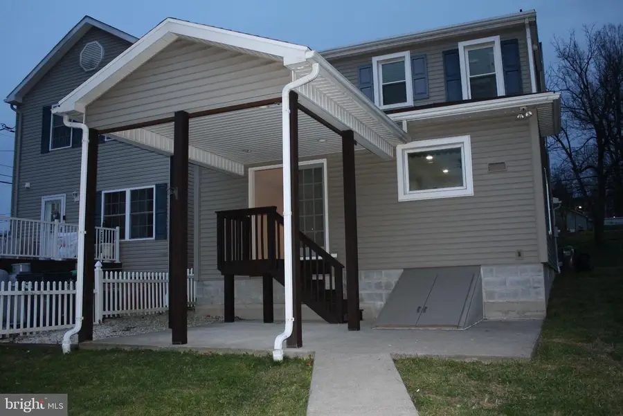 36 Chestnut St, Cressona, PA 17929 - Image #2