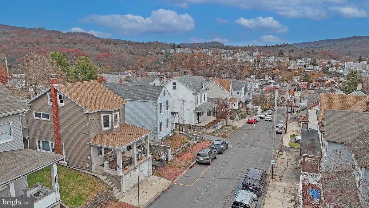 107 Clay St, Tamaqua, PA 18252 - Image #1