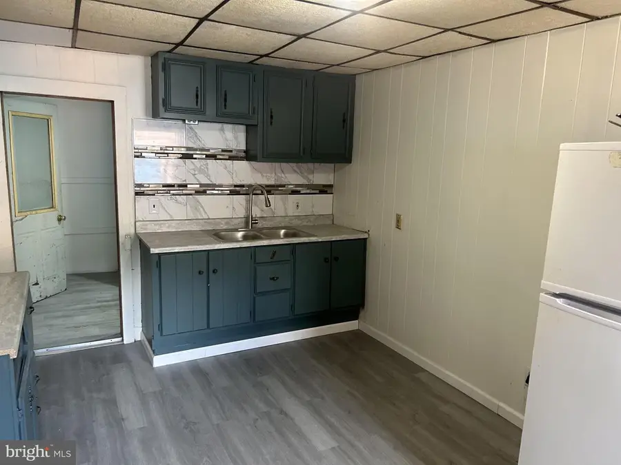 321 Peacock St, Pottsville, PA 17901 - Image #2