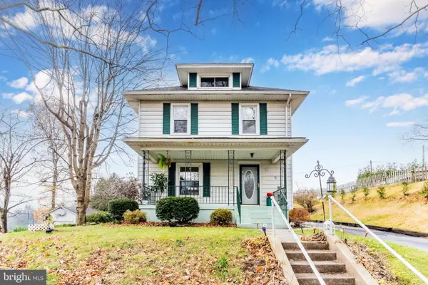 21 Hallton Hill Rd, PINE GROVE, PA 17963