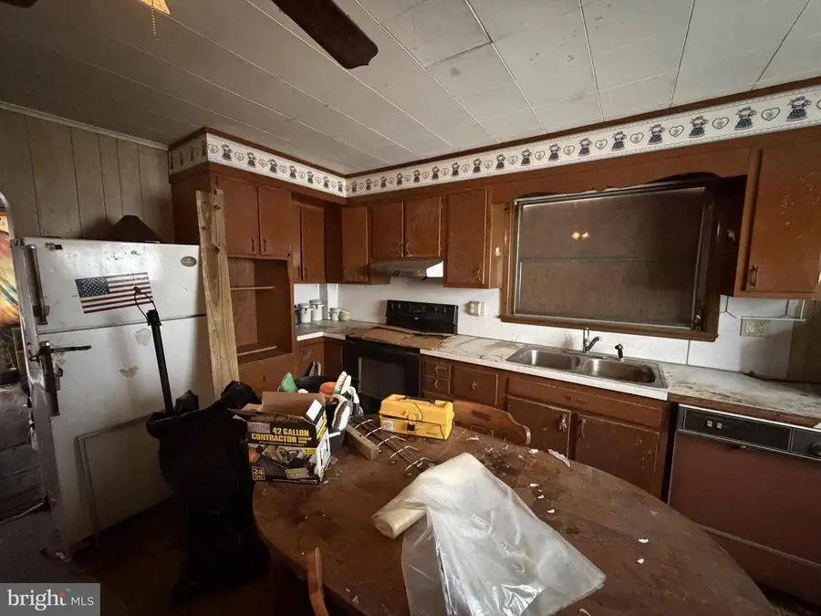 4 Federal St, New Philadelphia, PA 17959 - Image #3