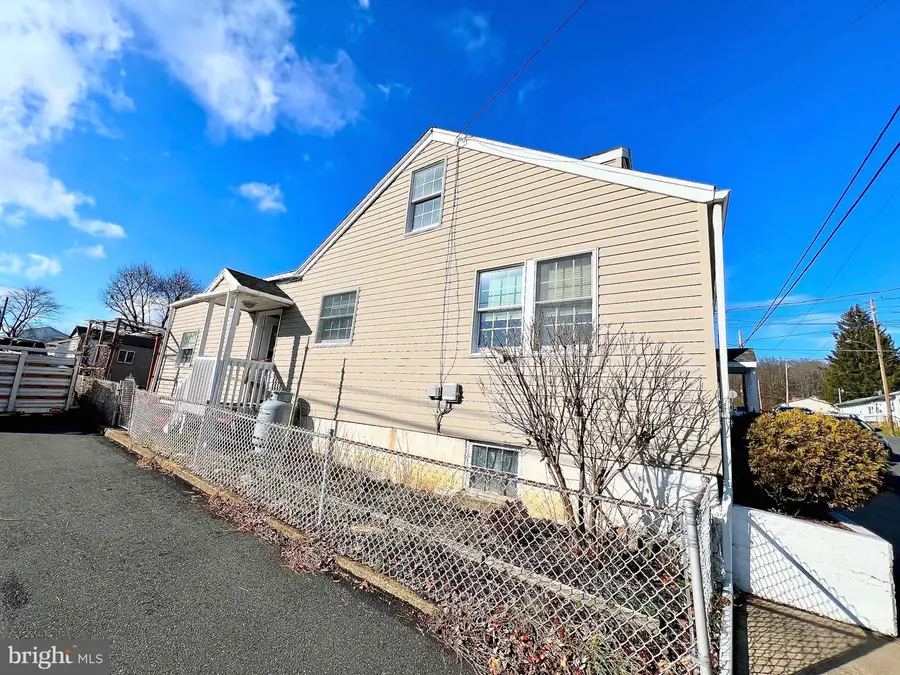 28 N 19th St, Ashland, PA 17921 - Image #3
