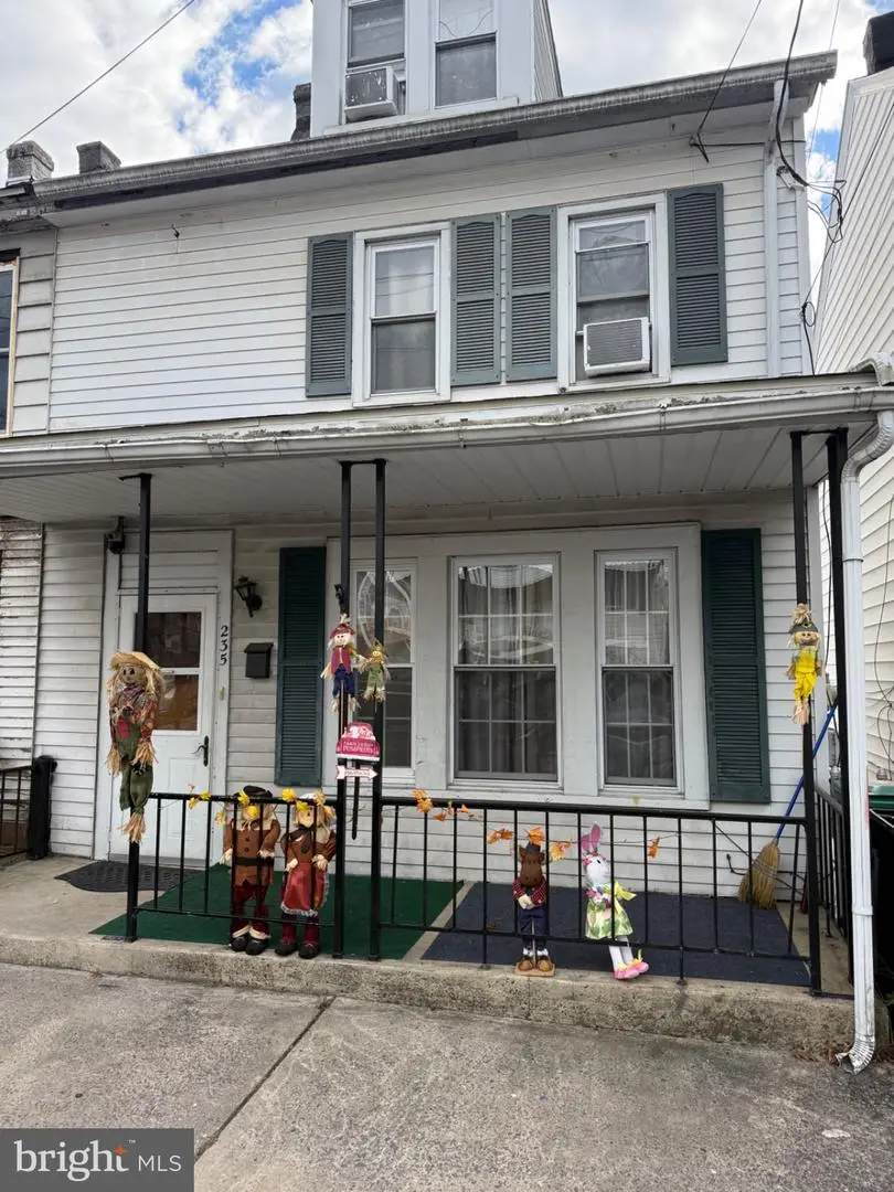 235 Valley Street, New Philadelphia, PA 17959 - Image #2