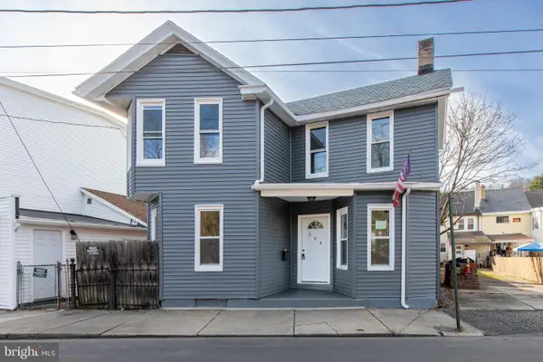 504 Pine St, TAMAQUA, PA 18252