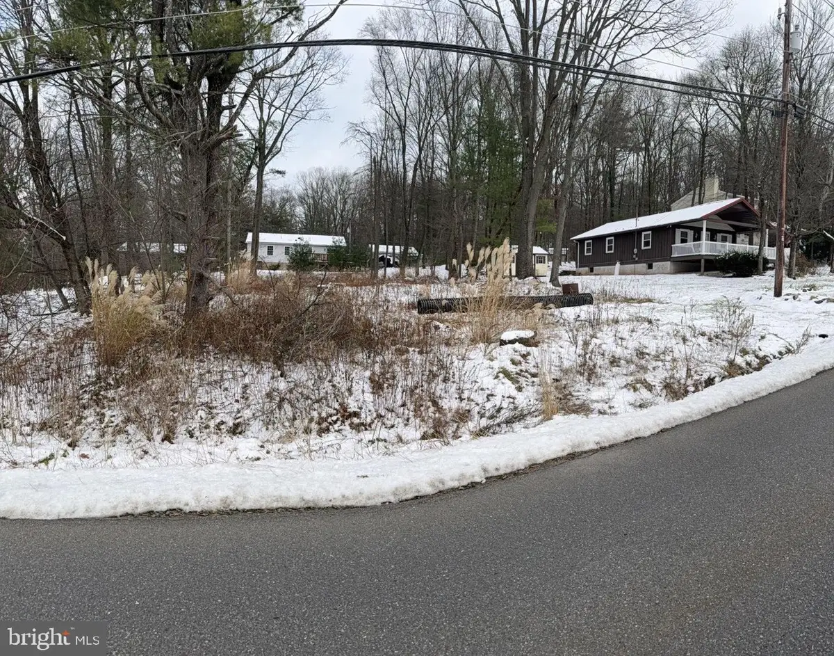 238 Mohave Dr, Auburn, PA 17922 - Image #1