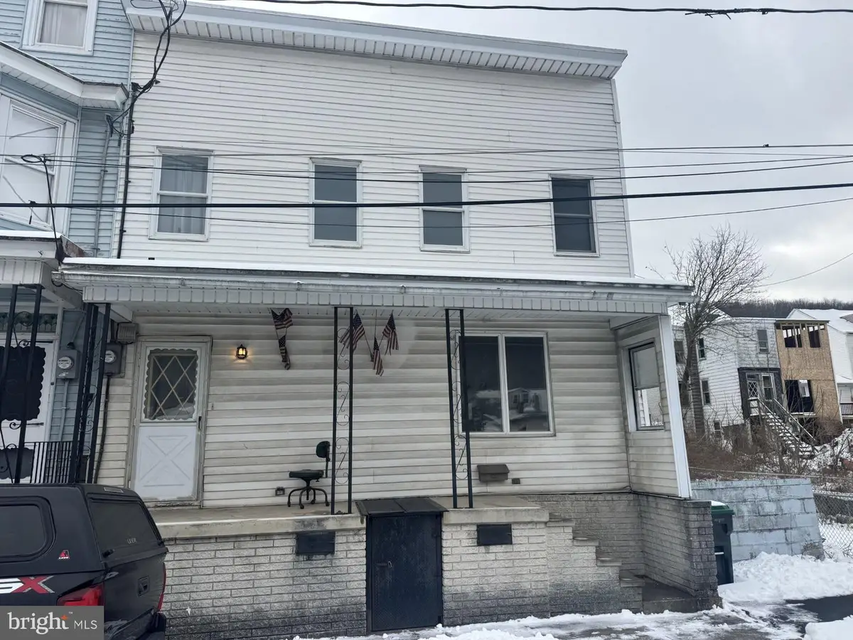 1322 E Pine St, Mahanoy City, PA 17948 - Image #1
