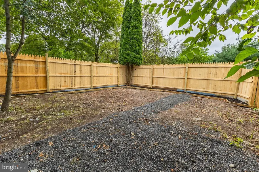 229 W Wallace St, Pottsville, PA 17901 - Image #3