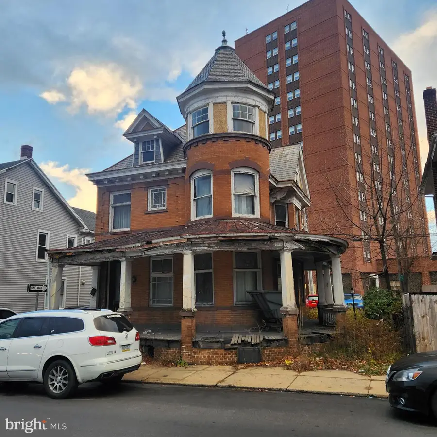 221 Cedar St, Tamaqua, PA 18252 - Image #2