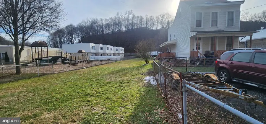 143 W Railroad St, Pottsville, PA 17901 - Image #3