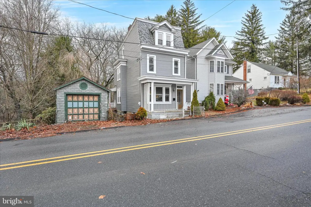935 N Centre St, Pottsville, PA 17901 - Image #1