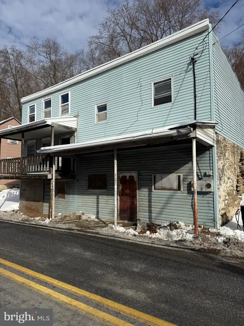 12 S Sport Hill St, Branchdale, PA 17923 - Image #2