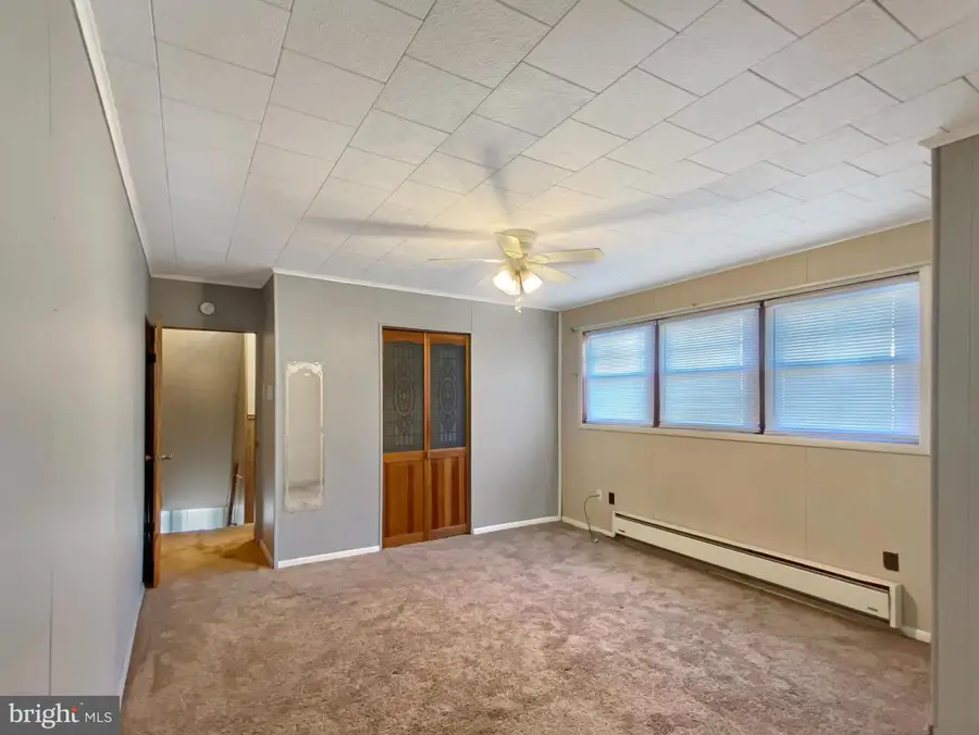 511 N 2nd St, Minersville, PA 17954 - Image #2