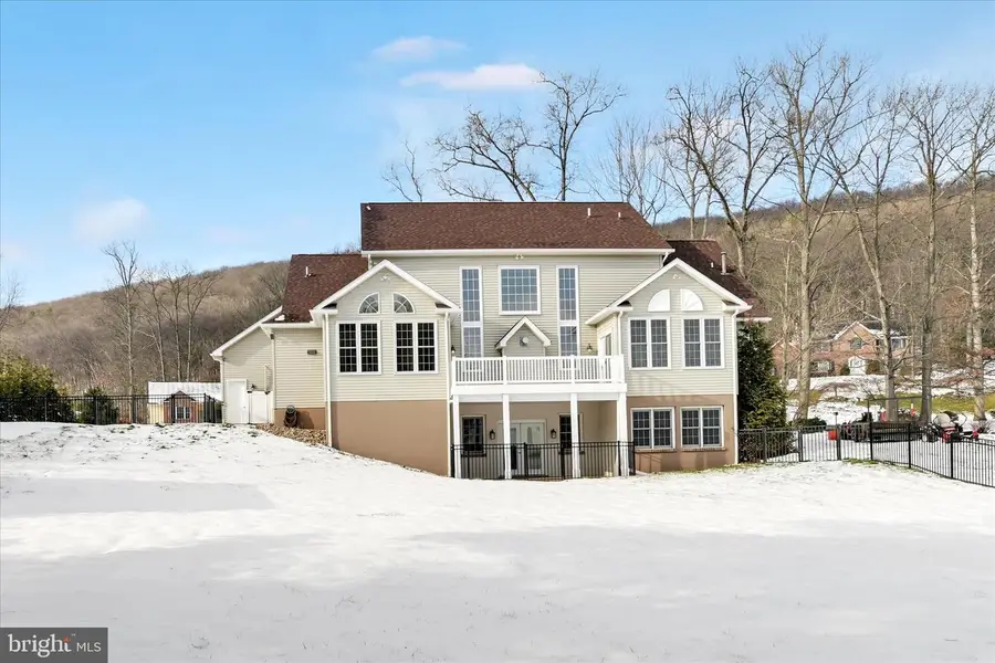 4 Jackson Rd, Pottsville, PA 17901 - Image #2