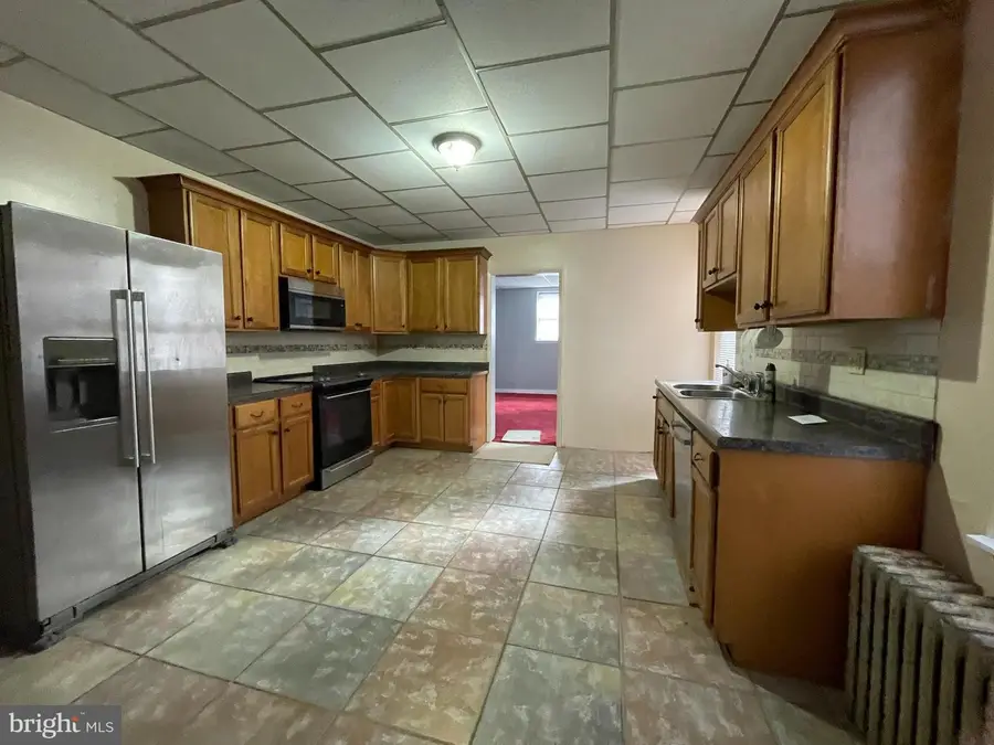 809 W Norwegian St, Pottsville, PA 17901 - Image #3