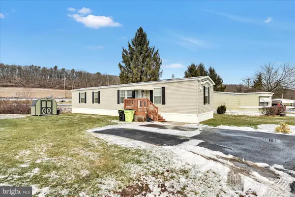 1 Frieden Manor #b, SCHUYLKILL HAVEN, PA 17972