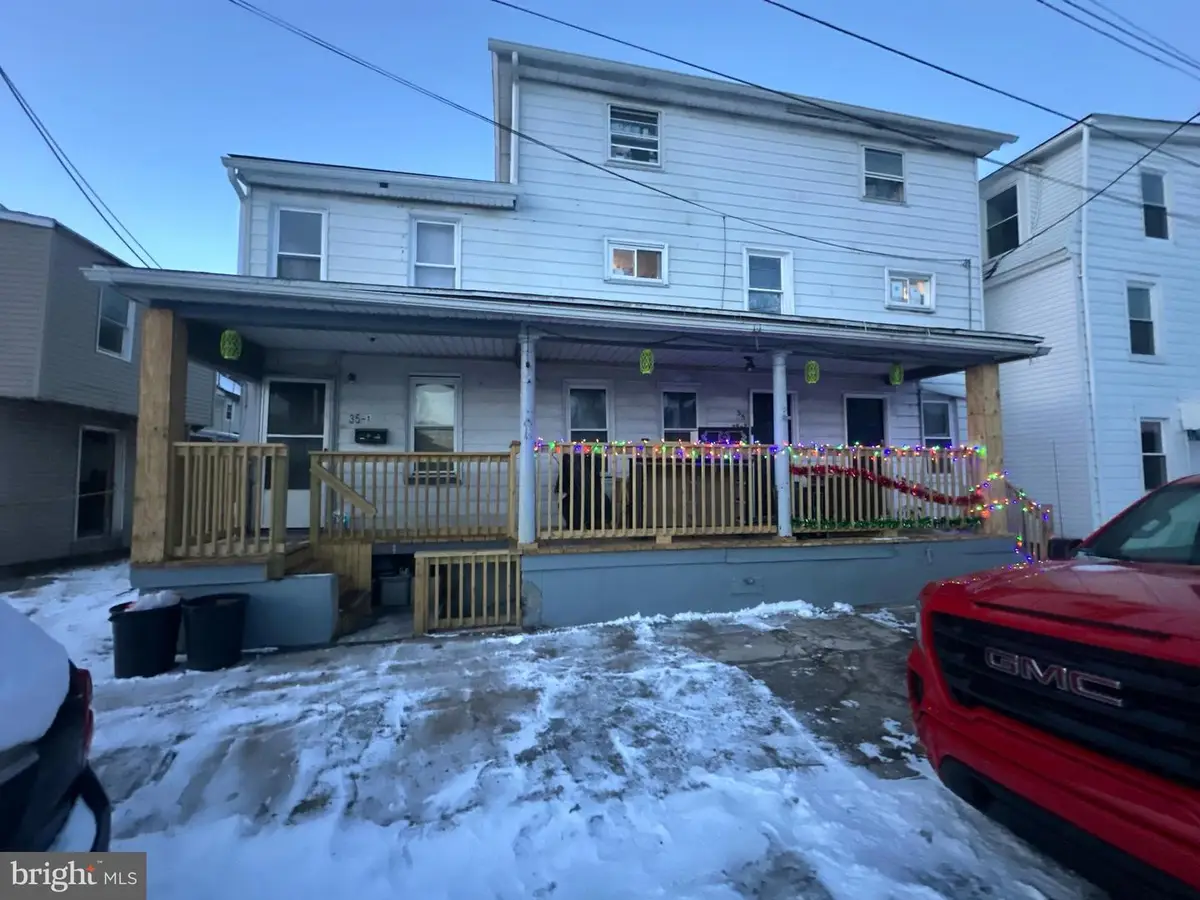 35 Vine St, Tamaqua, PA 18252 - Image #1