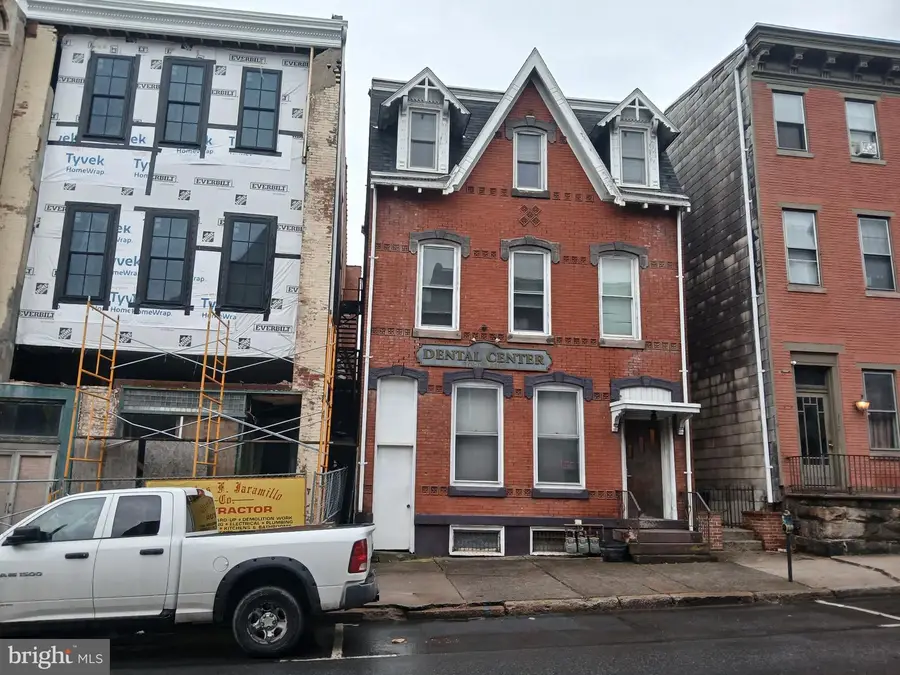315 W Market St, Pottsville, PA 17901 - Image #3