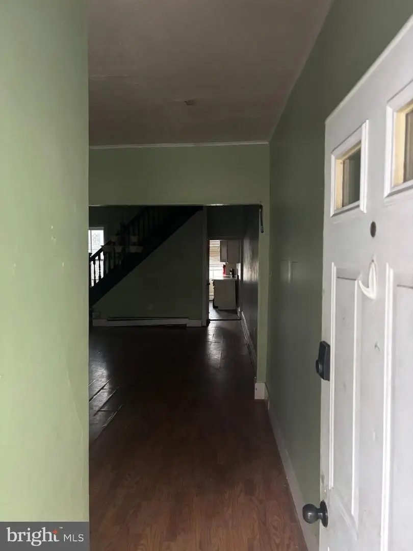 205 S Delaware Ave, Minersville, PA 17954 - Image #2