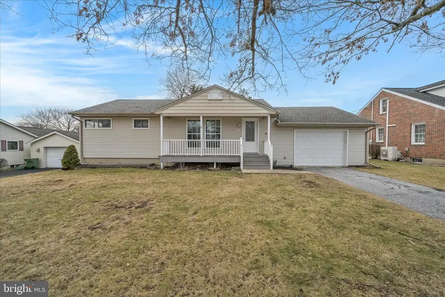 110 Walnut St, Pine Grove, PA 17963 - Image #2