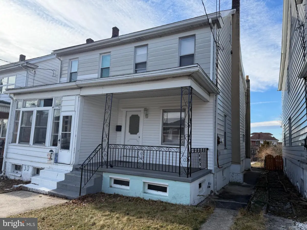 28 S 2nd St, Frackville, PA 17931 - #1