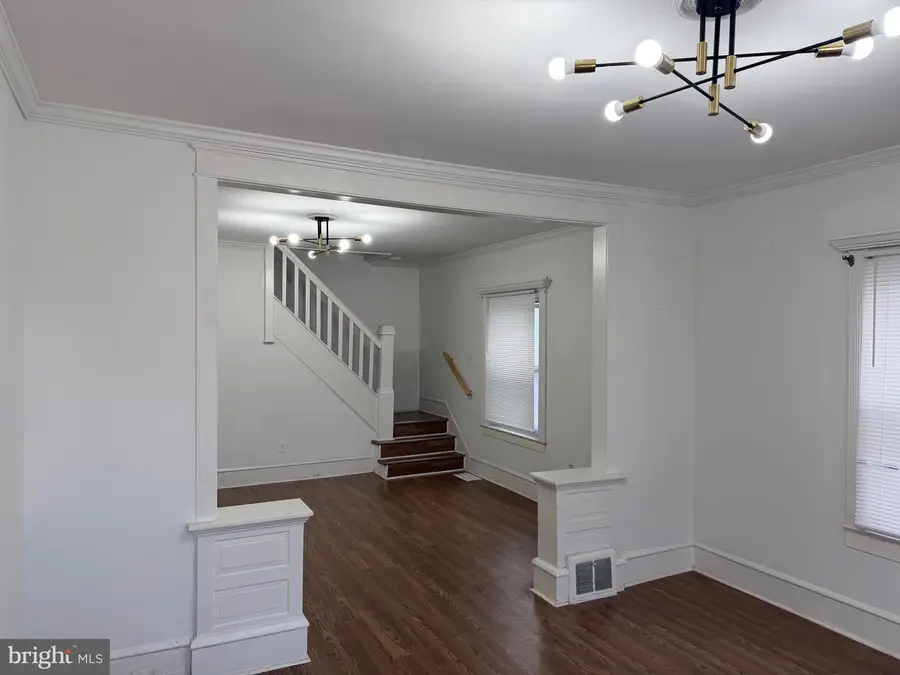 28 S 2nd St, Frackville, PA 17931 - #2