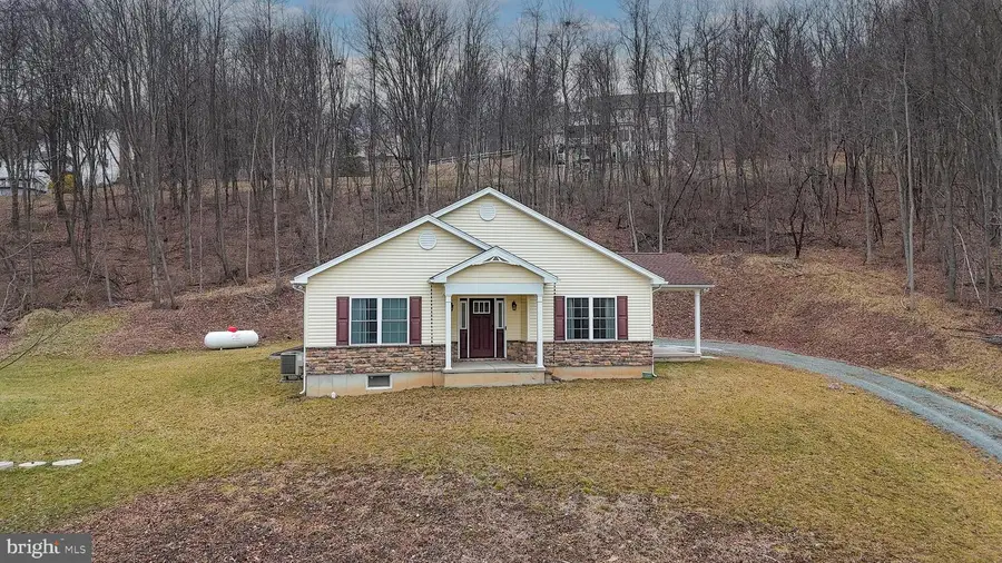 2021 Evergreen Dr, Tamaqua, PA 18252 - Image #3