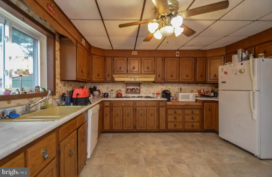 214 E Main St, Schuylkill Haven, PA 17972 - Image #3