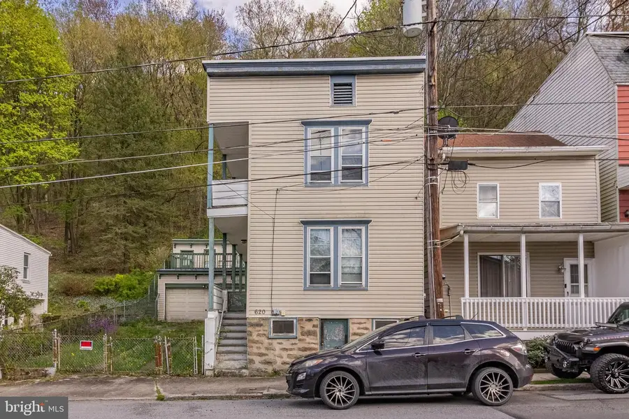 620 W Bacon St, Pottsville, PA 17901 - Image #2