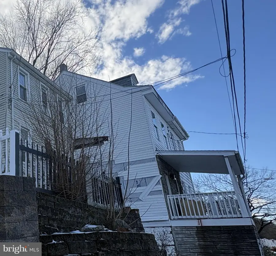 436 W Savory St, Pottsville, PA 17901 - Image #3