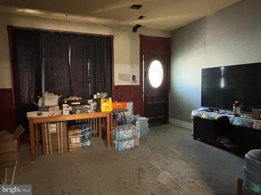 124 E High St, Coaldale, PA 18218 - #3