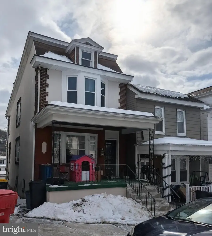509-a Carbon St, Pottsville, PA 17901 - #2
