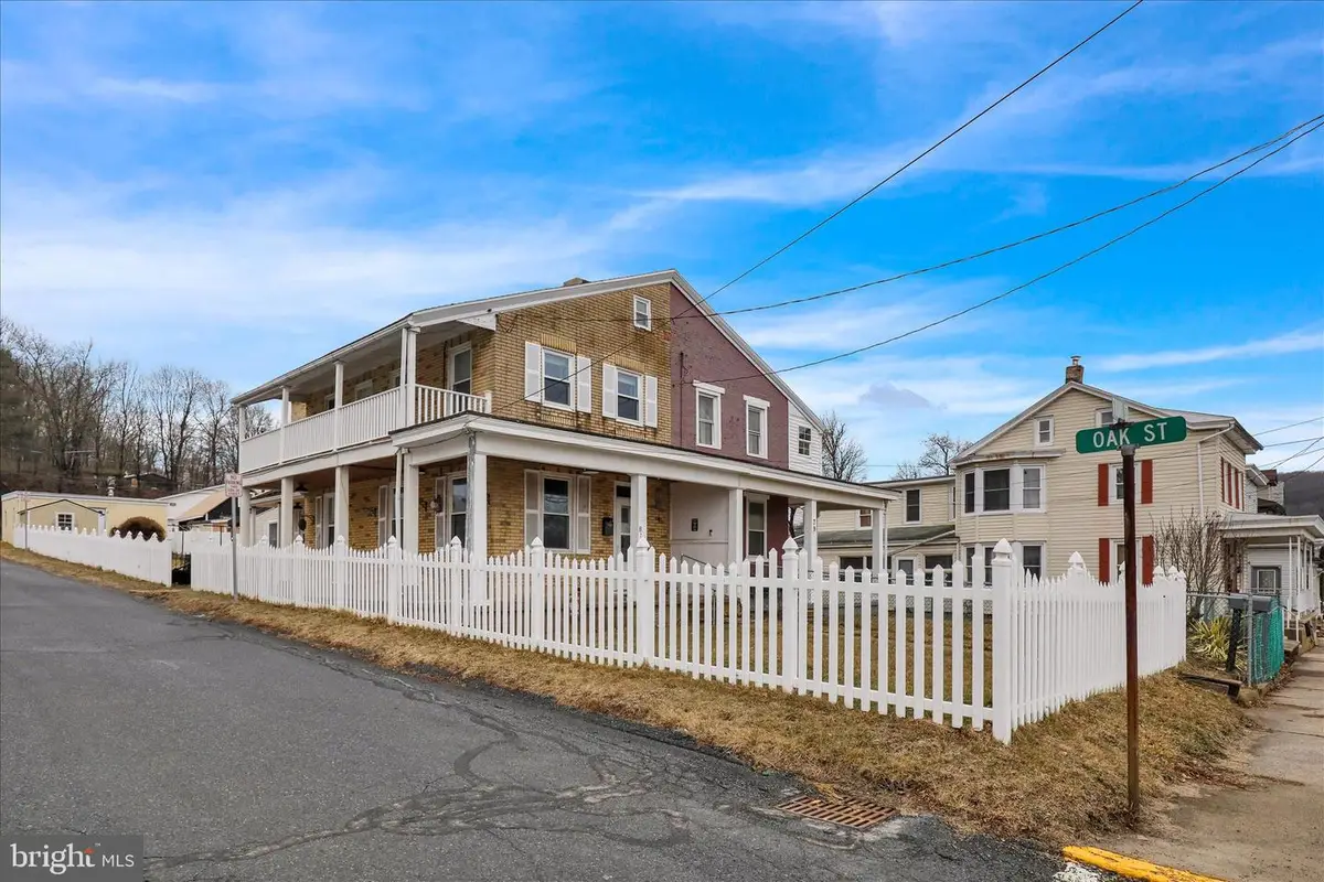 81 Front St, Cressona, PA 17929 - #1