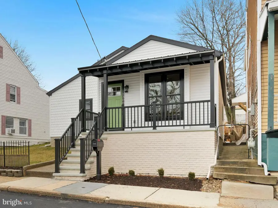 1308 Mount Hope Ave, Pottsville, PA 17901 - #2