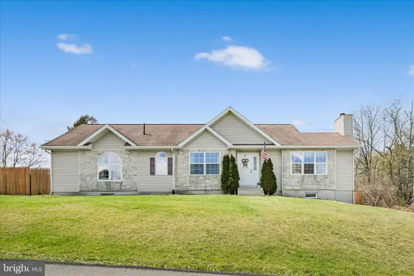 301 Brown St, PORT CARBON, PA 17965