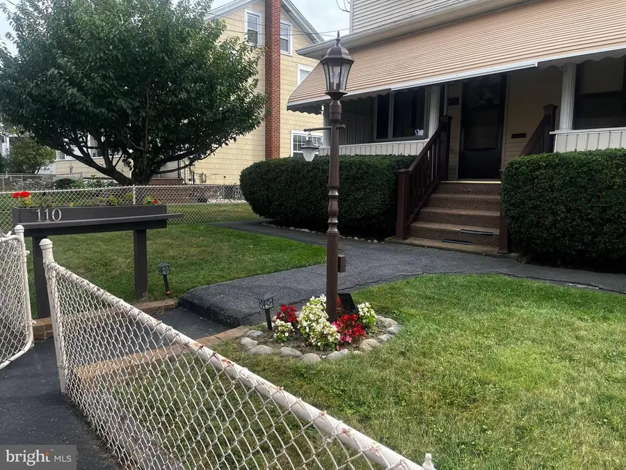 110-112 E Grant St, McAdoo, PA 18237 - #3