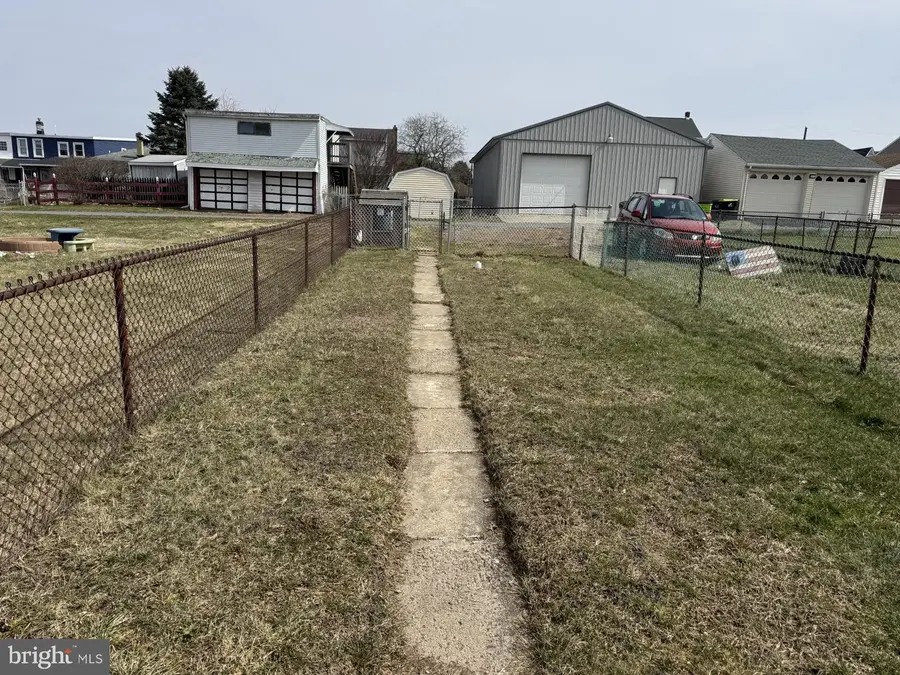 317 S Nice St, Frackville, PA 17931 - #2