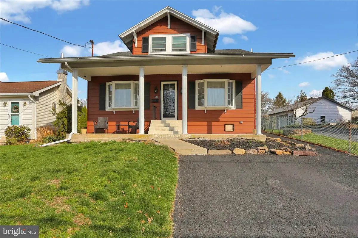 1506 Mount Hope Ave, Pottsville, PA 17901 - #1
