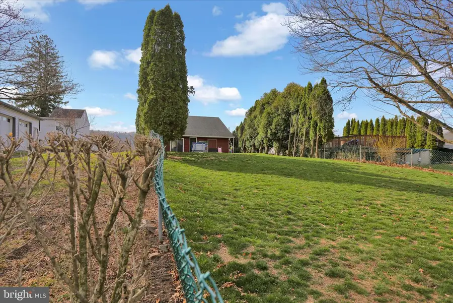 1506 Mount Hope Ave, Pottsville, PA 17901 - #3