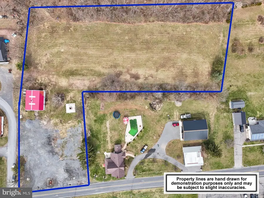 1142 Ridge Rd, Klingerstown, PA 17941 - #2