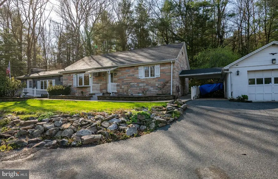 127 Molleystown Rd, Pine Grove, PA 17963 - #3