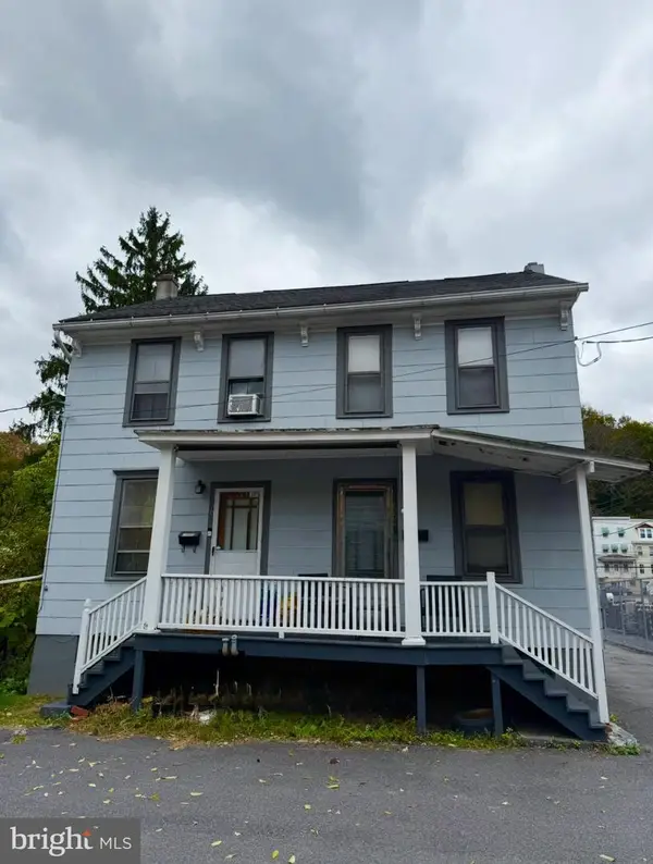 200-202 Buckley St, MINERSVILLE, PA 17954