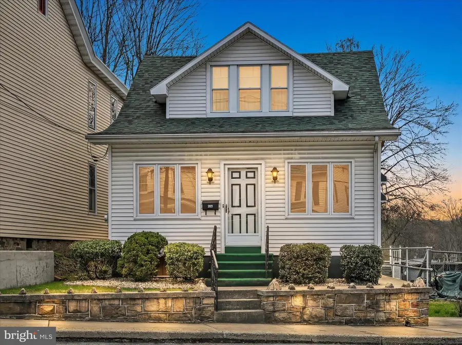 425 W Market St, Orwigsburg, PA 17961 - #2