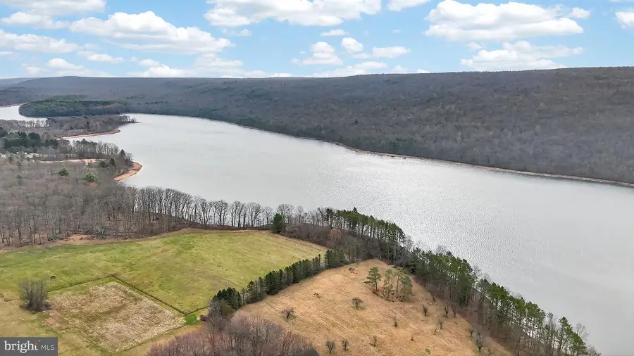 159 Ben Titus Rd, Tamaqua, PA 18252 - #2