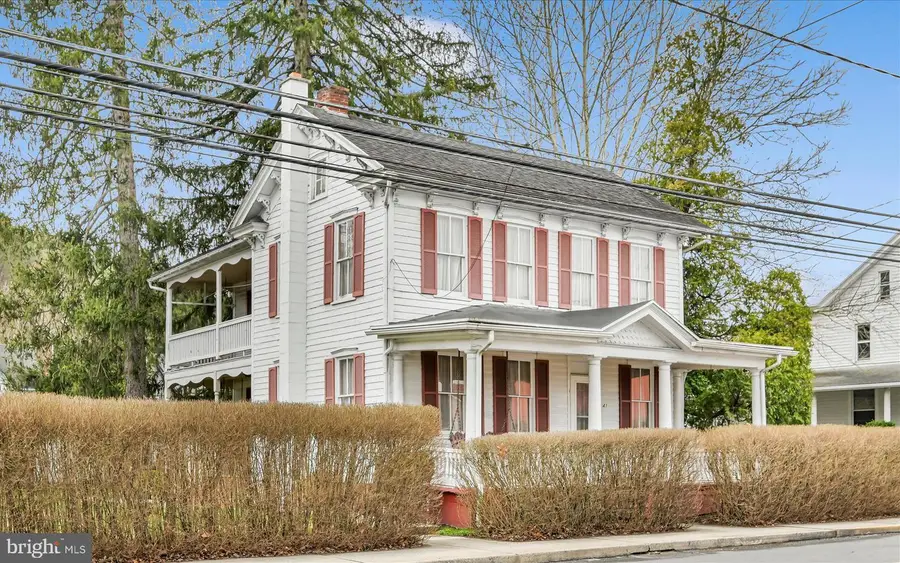 41 N Tulpehocken St, Pine Grove, PA 17963 - #2