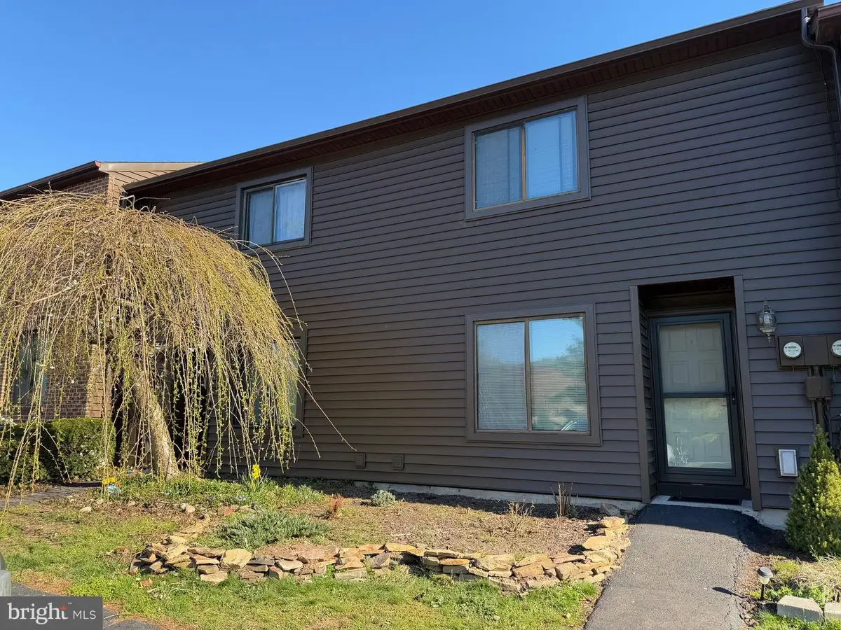 2604 Village Rd, Orwigsburg, PA 17961 - #1