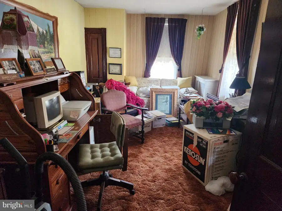 503-505 E Broad St, Tamaqua, PA 18252 - #2