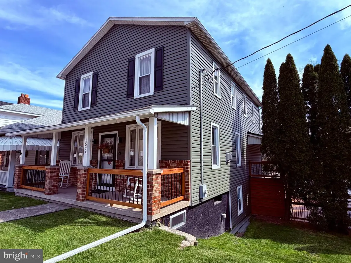 1526 E Grand Ave, Tower City, PA 17980 - #1