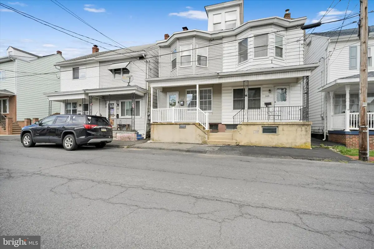 145 N Railroad Ave, Frackville, PA 17931 - #1