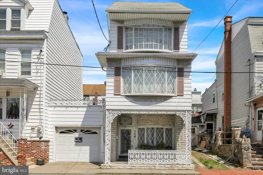 136 N North St, Minersville, PA 17954 - #3